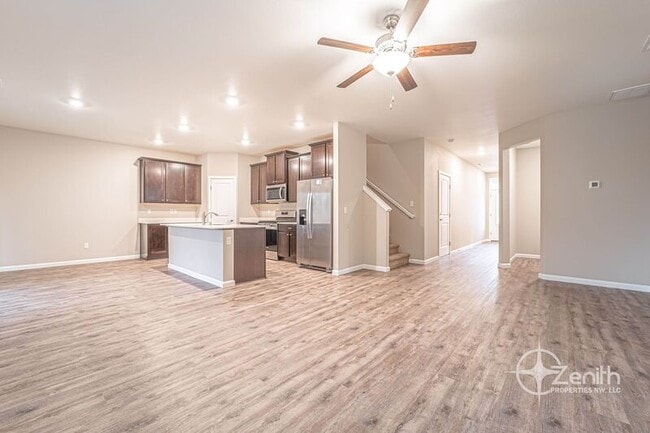 Building Photo - 15312 NE 72nd Way