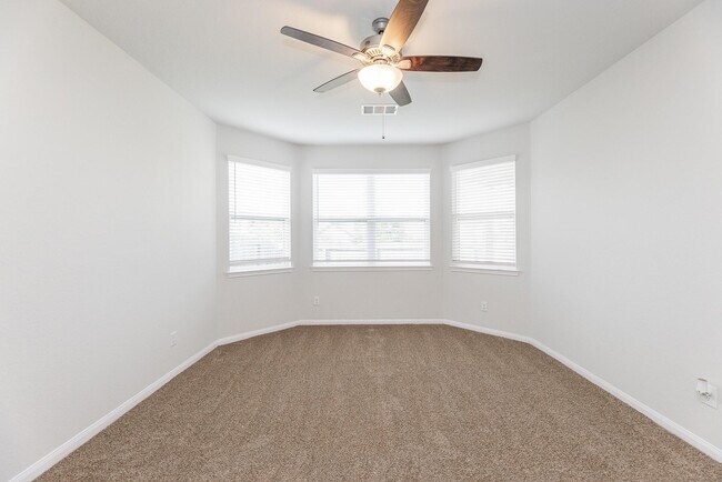 Building Photo - 2931 Orchid Ranch Dr