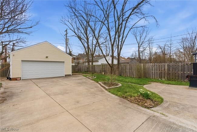 Building Photo - 3577 Cedarbrook Rd