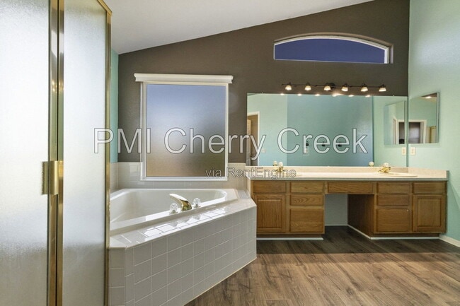 Building Photo - 2917 S Zeno Way