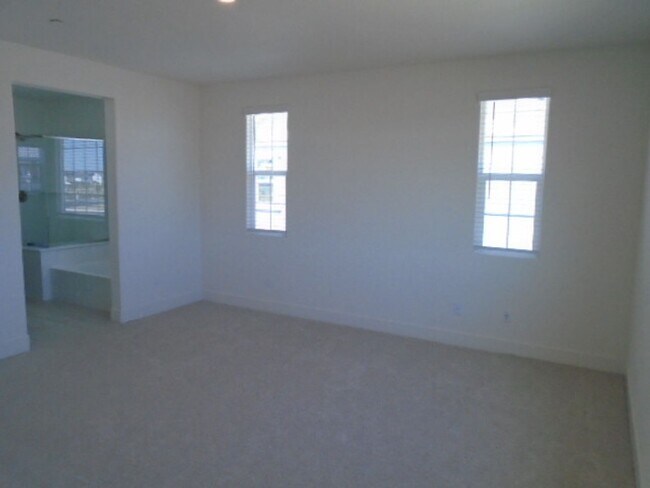 Building Photo - NEWER HOME IN LINCOLN OFF TWELVE BRIDGES!!