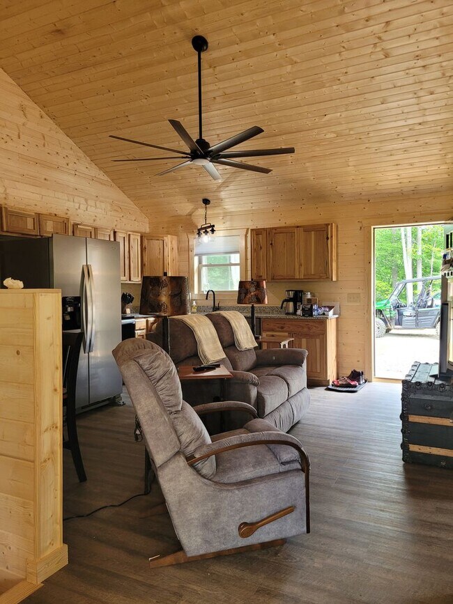 Building Photo - Beautiful Brand New 2bd Cabin in Trade, Tennessee