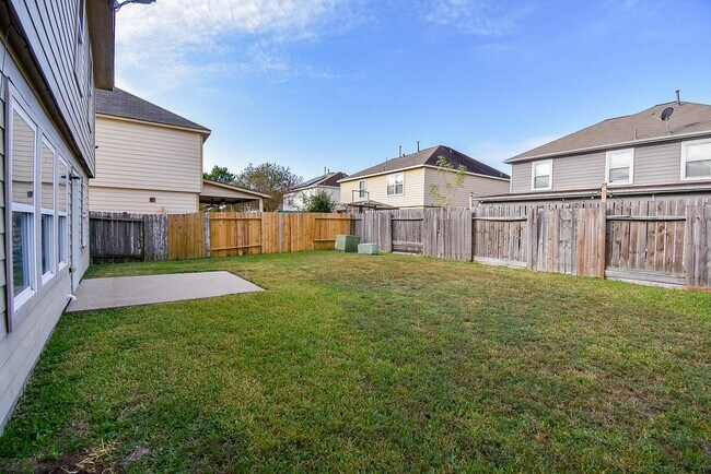 Building Photo - 5011 Ivy Fair Way