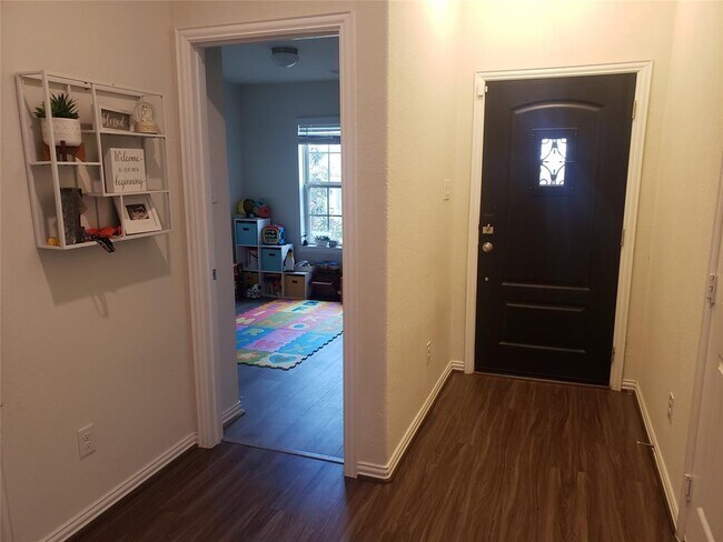 Building Photo - 20202 Creekdale Bend Dr