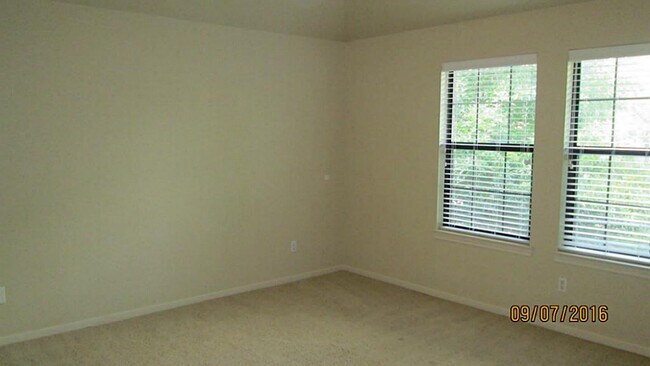 Building Photo - 5202 Brinkman Ct