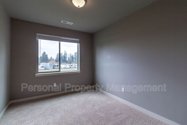 Building Photo - 4313 NE 87th St