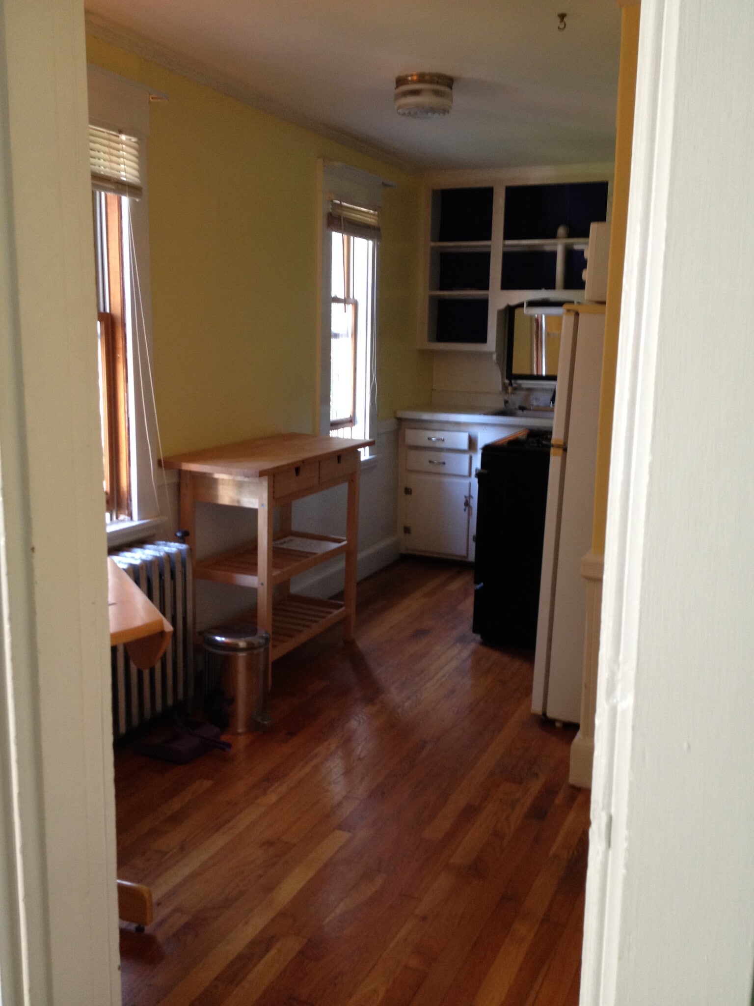 kitchen - 7 Bowdoin Ave
