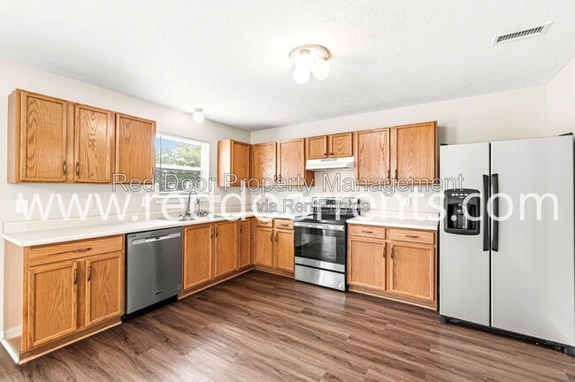 Building Photo - 12419 Deerview Dr