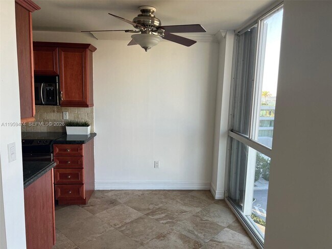 Building Photo - 1688 West Ave