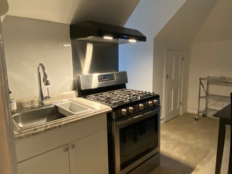 Kitchen - 1013 N 63rd St