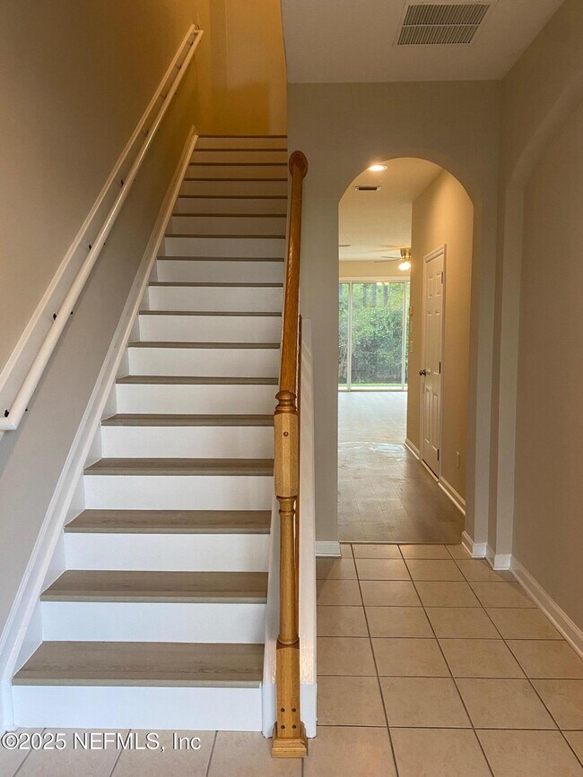 Building Photo - 5697 Parkstone Crossing Dr