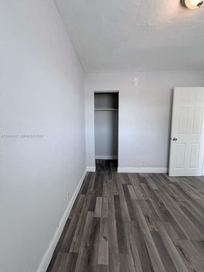 Building Photo - 1761 Ali Baba Ave