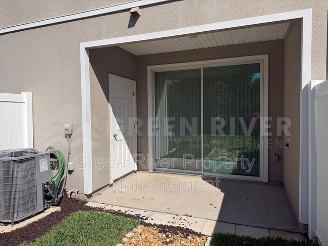 Building Photo - 575 Oakleaf Plantation Pkwy