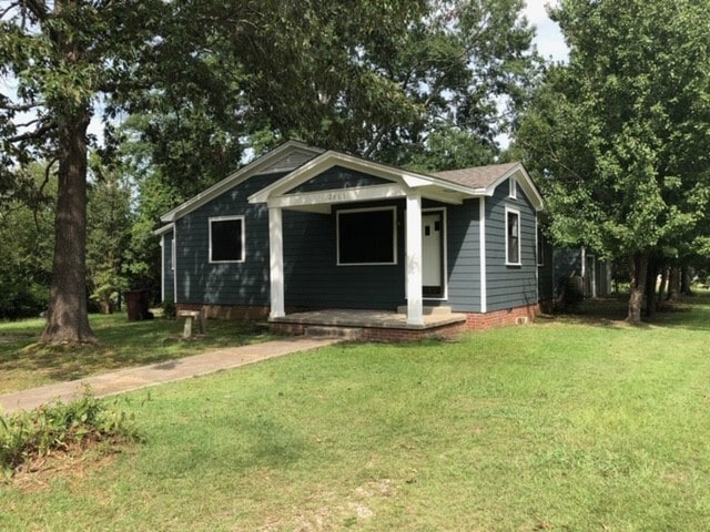 Building Photo - Renovated 2 Bedroom 2 Bath Home for Rent with Detached Garage!