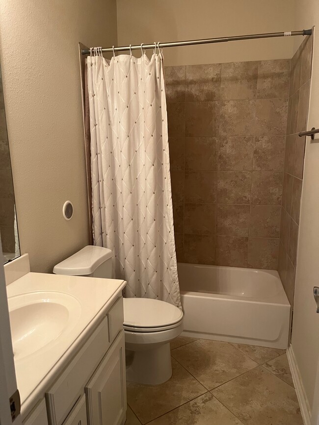 Bathroom 2 - 2603 Appian Way