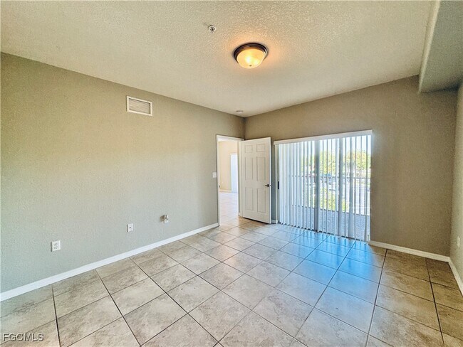 Building Photo - 13180 Bella Casa Cir