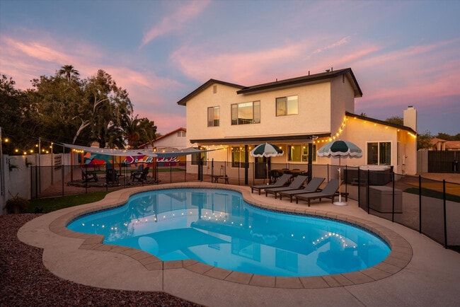 Building Photo - 15232 N 49th St