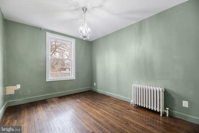 Building Photo - 5123 Crittenden St