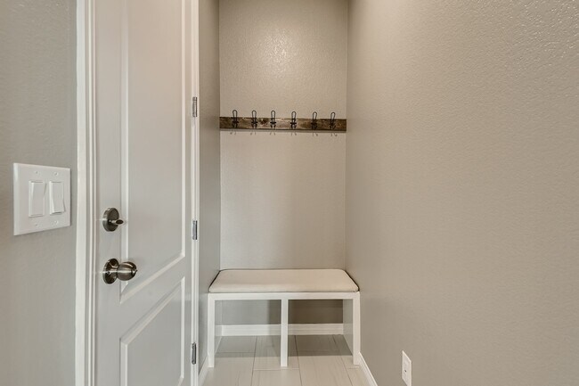 Building Photo - 8148 S Jackson Gap St