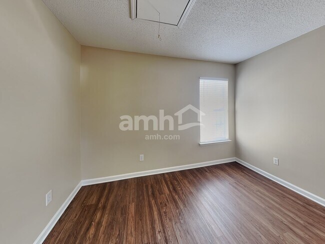 Building Photo - 2888 Shadow Brook Ct NW