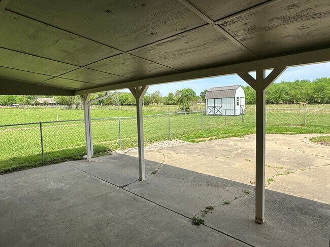 Building Photo - Available July 2025! 4-Bedroom, 2-Bathroom...