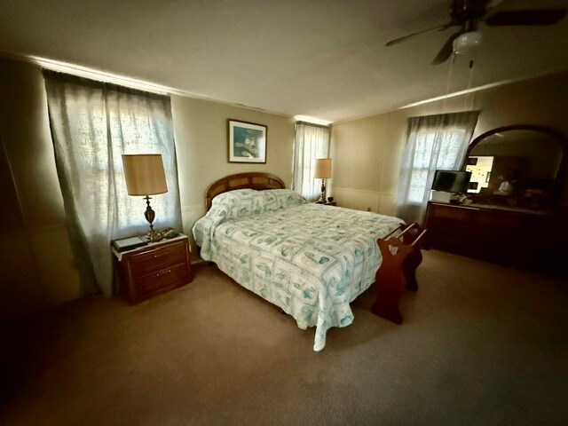 Building Photo - 470 Hilltop Ct