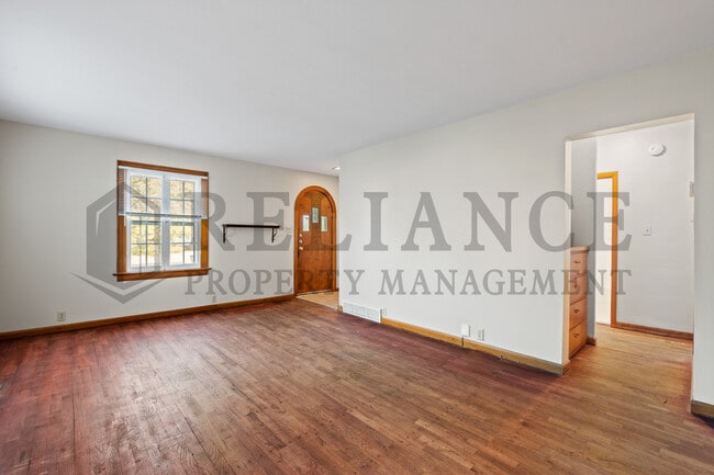 Building Photo - 216 S Meridian Ave