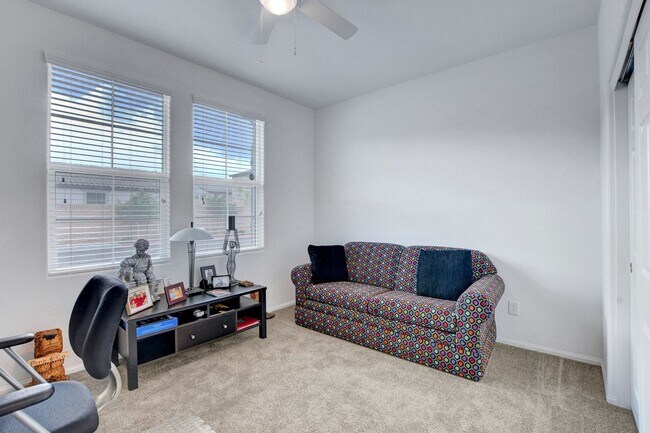 Building Photo - Beautiful Energy Star Home in Skye Hills