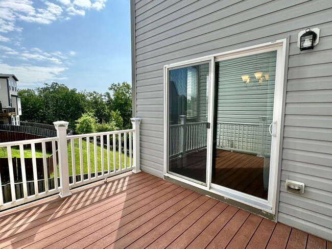 Building Photo - COLONIAL FORGE TOWNHOUSE - STAFFORD (END UNIT)