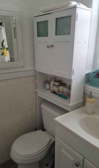 Building Photo - 28 Quint Ave