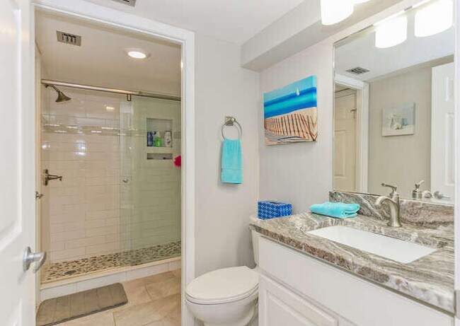 Building Photo - 353 S US Hwy 1