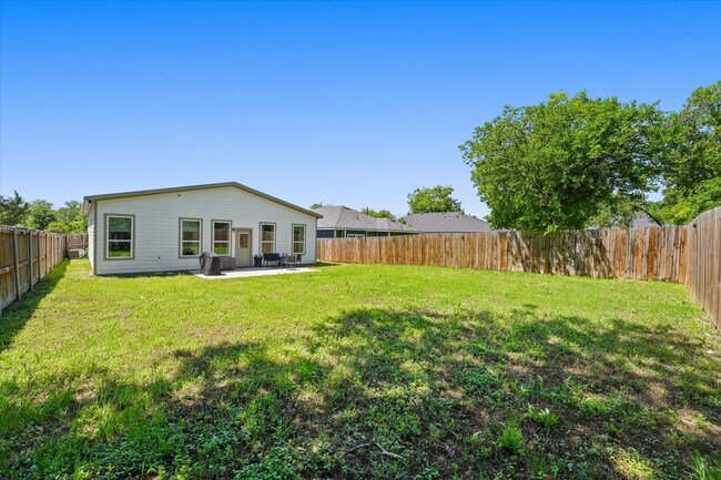 Building Photo - 4520 Garrison Ave