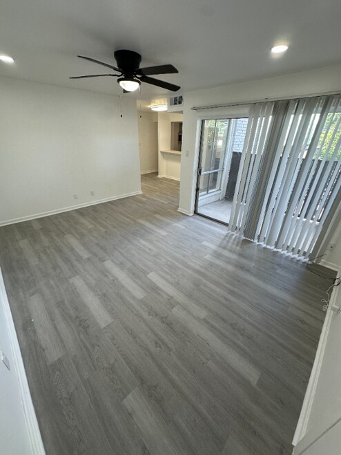 Building Photo - 2544 Hondo Ave