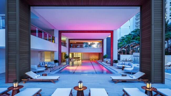 Building Photo - 3100 N Ocean Dr