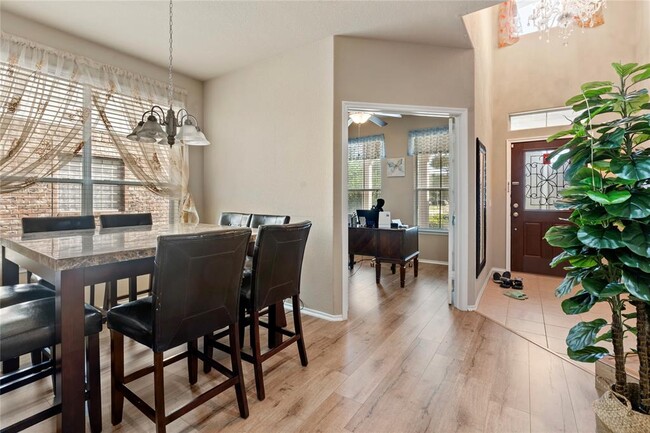 Building Photo - 26914 Harmony Shores Dr