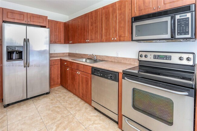 Building Photo - 401-469 69th St