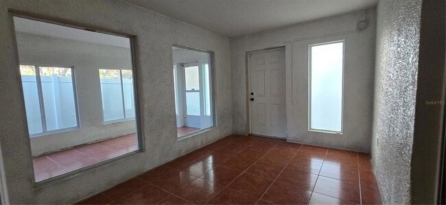 Building Photo - 1810 Greystone Heights Dr