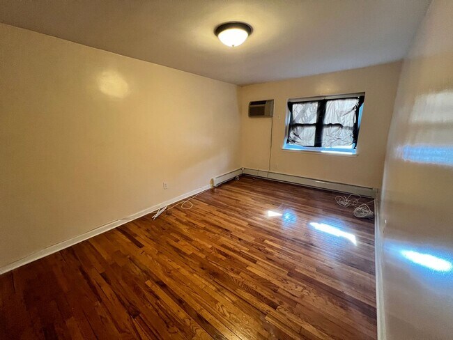 Building Photo - 224-19 Braddock Ave
