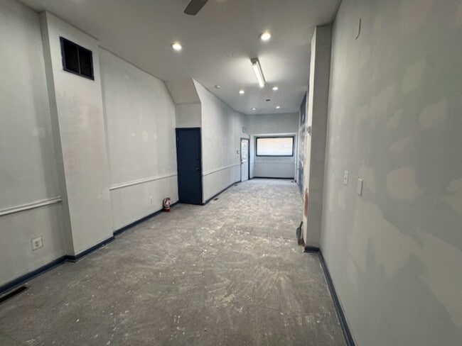 Building Photo - 2712 Pennsylvania Ave