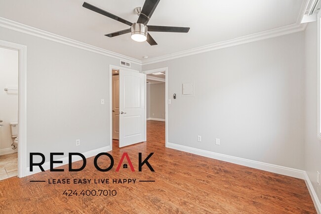 Building Photo - 5325 Cartwright Ave