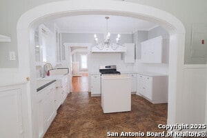 Building Photo - 1026 Kayton Ave
