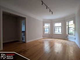 Building Photo - 2329 N Rockwell St