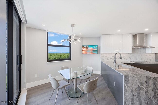 Building Photo - 6075 Pelican Bay Blvd