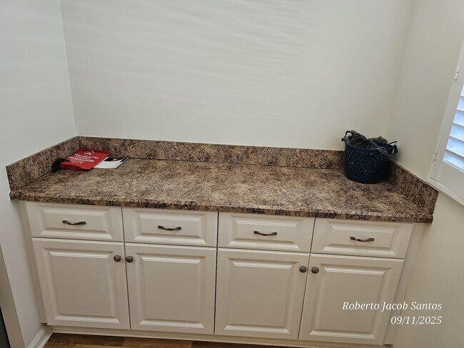 Building Photo - 23305 Barwood Ln N