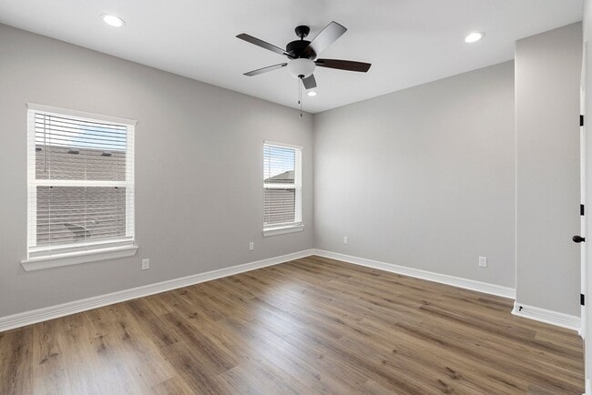 Building Photo - 7309 Longitude Ct