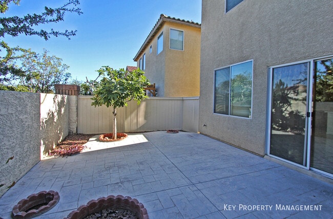 Building Photo - 5830 Willow Trace Ave