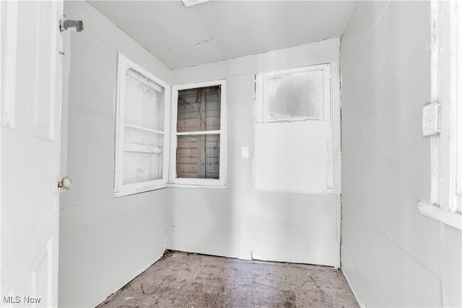 Building Photo - 3153 W 88th St