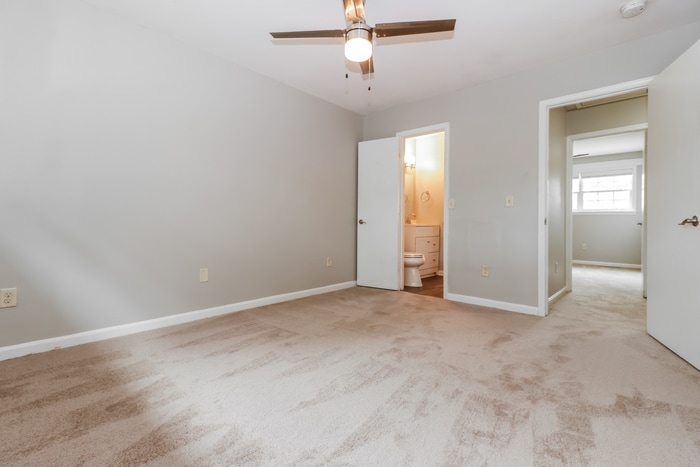 Building Photo - 835 Von Kolnitz Rd