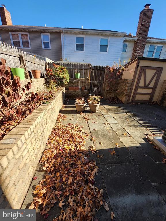 Building Photo - 406 Denning Ct