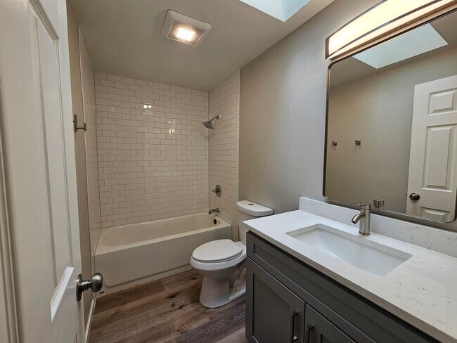 Building Photo - 8505 44th Dr NE